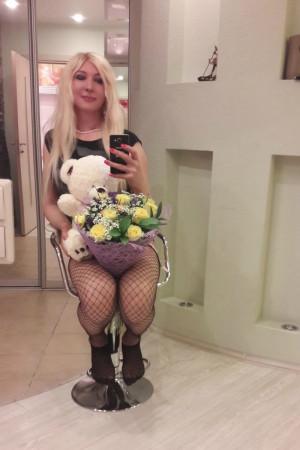 Escort girl ТРАНС ЛЕДИ Лола