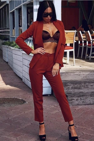 Индивидуалка Ксения на фото яяя