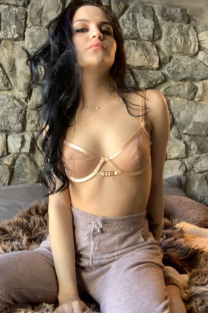 Индивидуалка Тея 